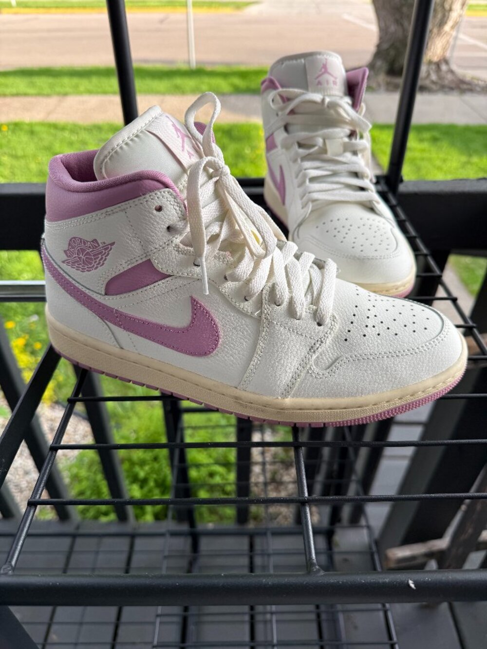 Nike Air Jordan 1 Mid